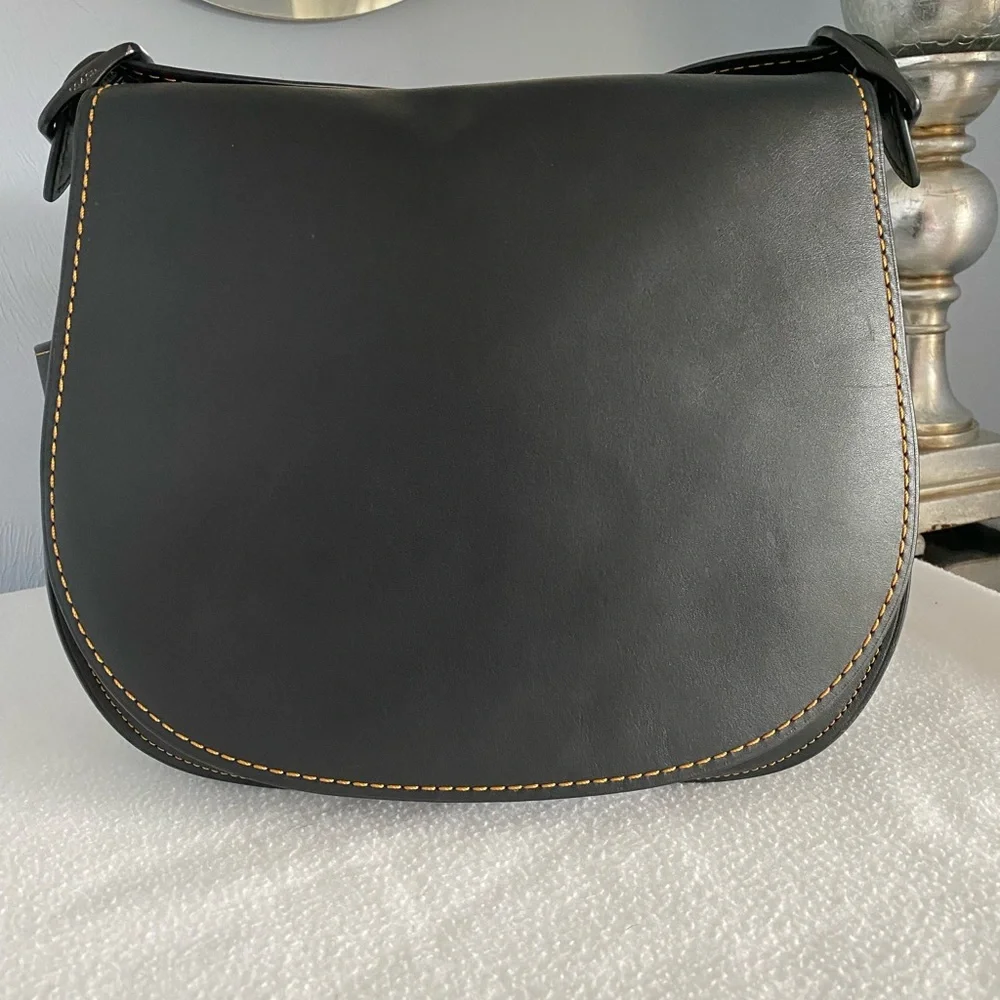 Coach 1941 Saddle Bag with contrasting stitching & matching 1941 Turnlock Wallet - Picture 13 of 16